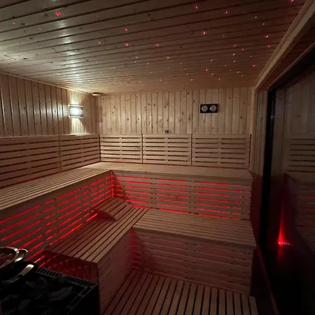 בית נופש Homes Near The Beach, Sauna, Whirlpool *