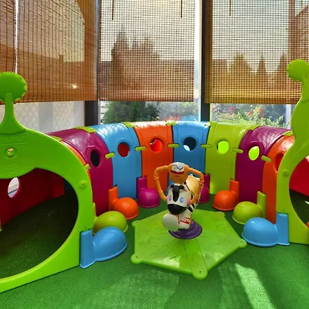 Homes Near The Beach, Sauna, Whirlpool סיאנוז'טי