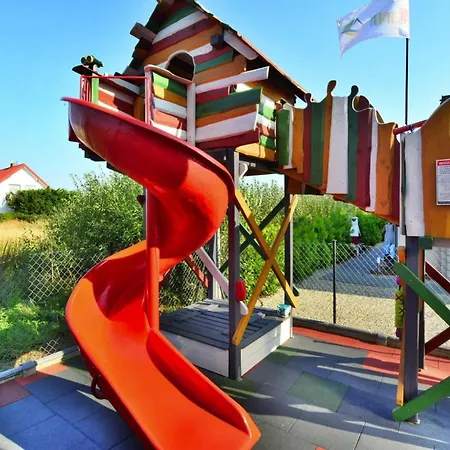 בית נופש Homes Near The Beach, Sauna, Whirlpool