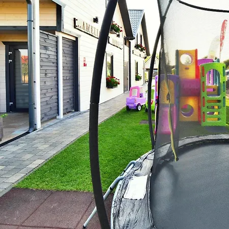 בית נופש Homes Near The Beach, Sauna, Whirlpool *